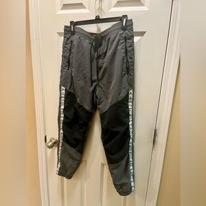 American Eagle Black and Gray Joggers